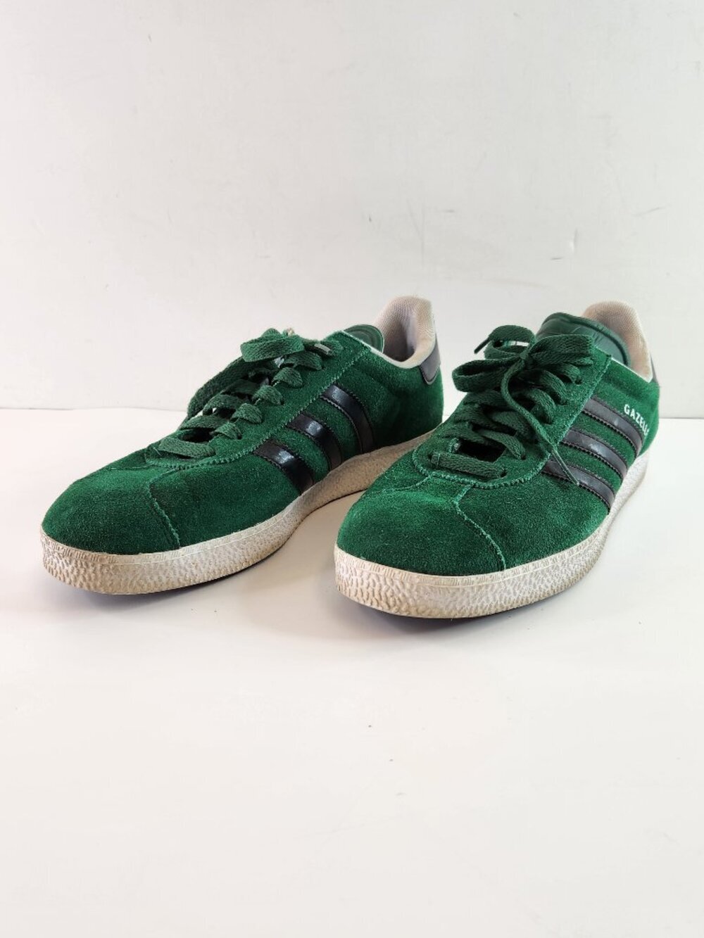 adidas Gazelle Green Suede Sneakers Mens Size 10 Low Top